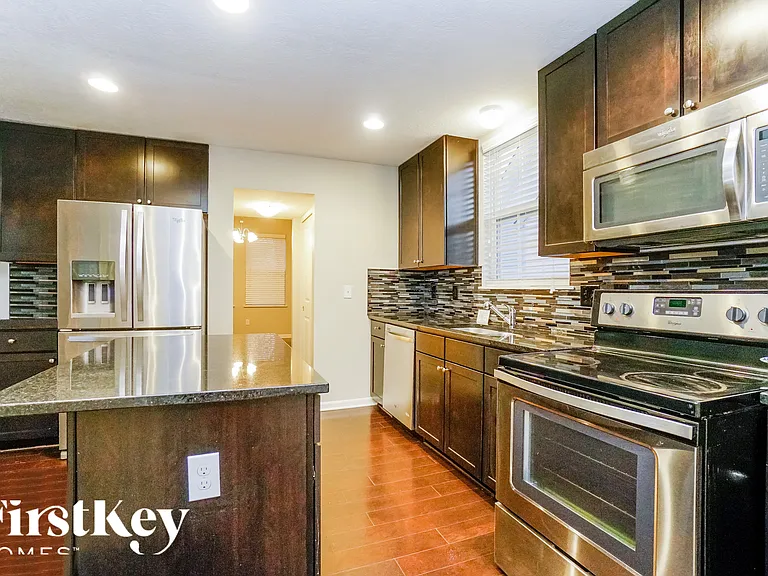 4015 Peregrine Pass Dr — Photo 9
