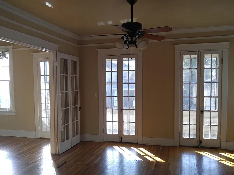 2223 Jena St — Photo 2