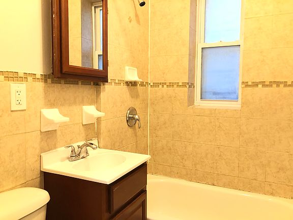4th image of 943 Pavonia Ave #121E
