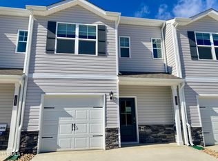 1082 Saylors Pl, Jonesborough, TN 37659