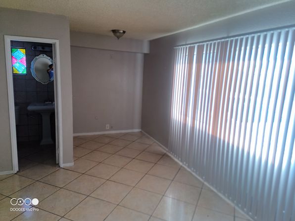 4389 Cy Cliffview Cir #1