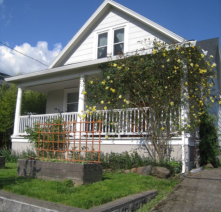 perfect urban farm house