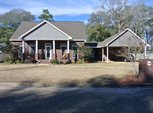 614 W Pullum St, Samson, AL 36477