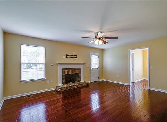 4th image of 1114 McDonough Cir