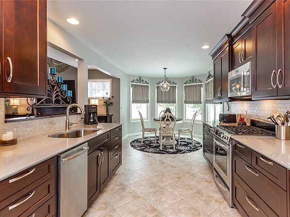 4th image of 3687 Princeton Pl #20