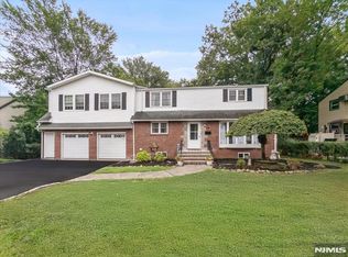 19 Bedford Rd, Dumont, NJ 07628