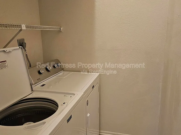 8384 S Haven Ln — Photo 9