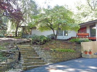 27 Pine Hill Rd, Annandale, NJ 08801