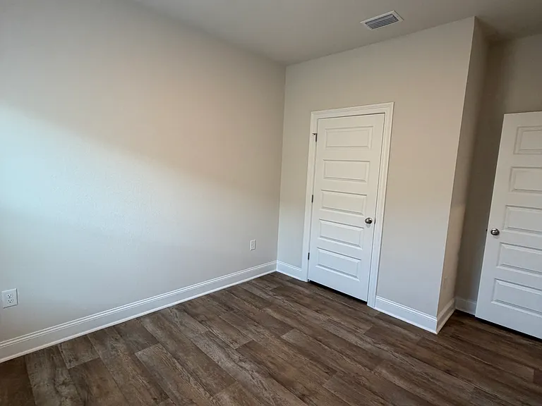 13820 Shea Cir — Photo 3