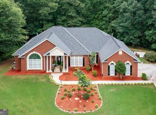 8227 Farmington Ln, Winston, GA 30187