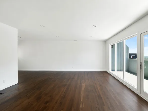 1128 Larrabee St APT 4, West Hollywood, CA 90069