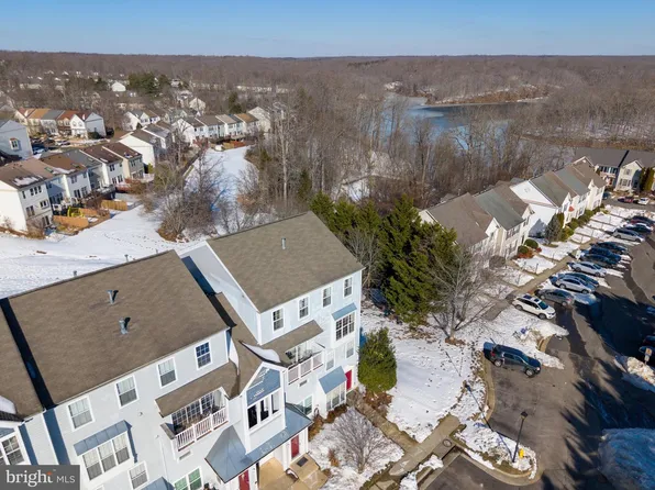 11712 Tolson Pl APT 304, Woodbridge, VA 22192