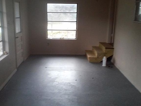 5th image of 8534 Mobley Way
