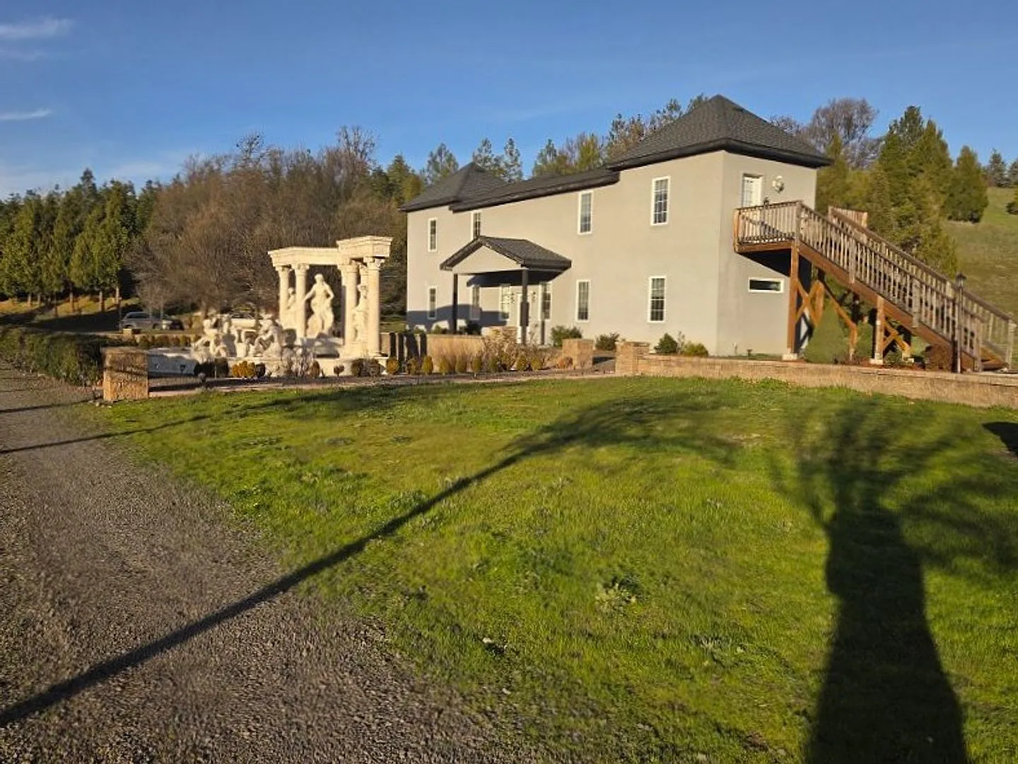 Furnished Two Bedroom Apartment on 27 Acre Estate | Available Now — Photo 2