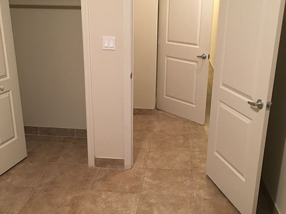 3rd image of 3154 37th St #1
