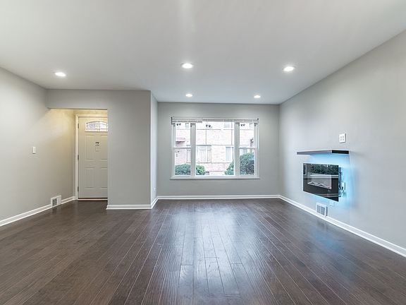 4th image of 6858 N Lincoln Ave