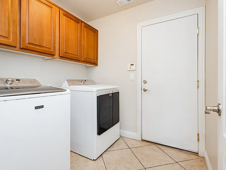 6704 Arctic Breeze St — Photo 25