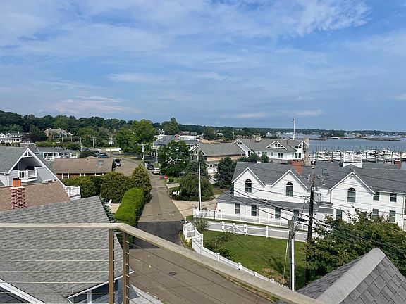 Pine Orchard yacht club