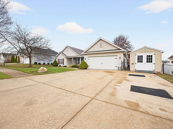 2nd image of 7404 W Higgins Ct