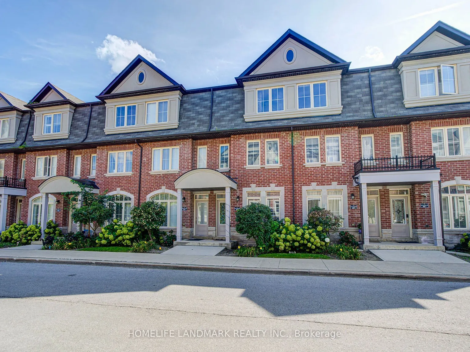 4 bed, $3,250 — Photo 2