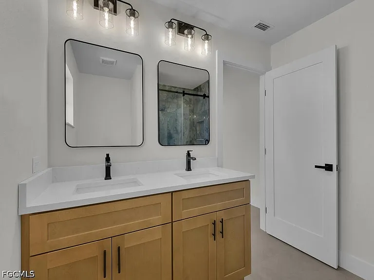 2509 Academy Blvd — Photo 15