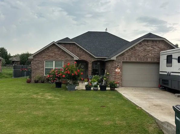 136 Glenbrook Dr, Calera, OK 74730