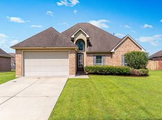 17634 Hoods Ridge Dr, Prairieville, LA 70769