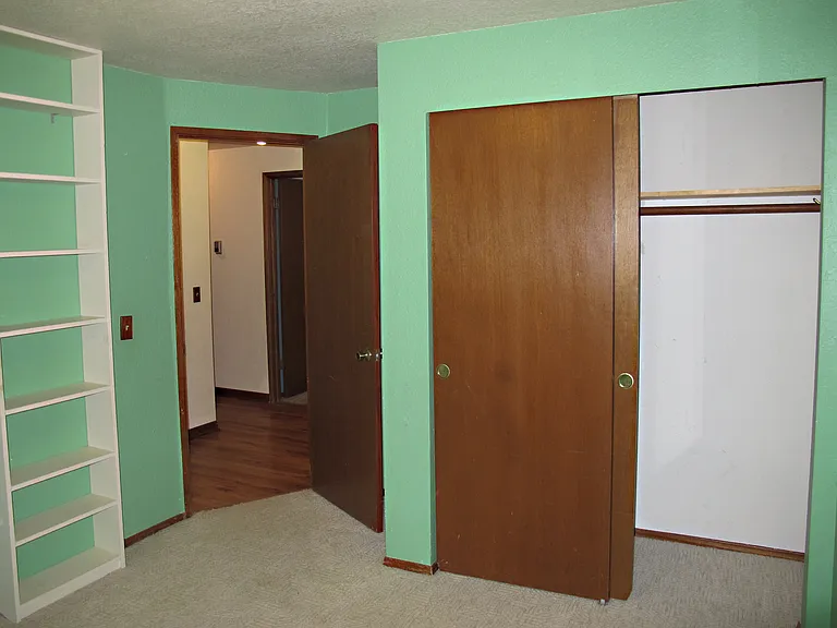 601 NW Ensign Dr — Photo 15