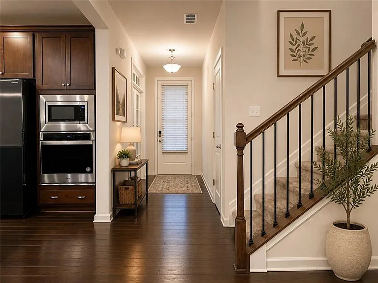 4660 Shipley Ave — Photo 6