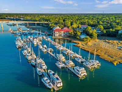 100 Helmsman Way APT 205, Hilton Head Island, SC, 29928