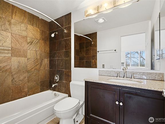 5th image of 833 SW Sunset Boulevard #J-51