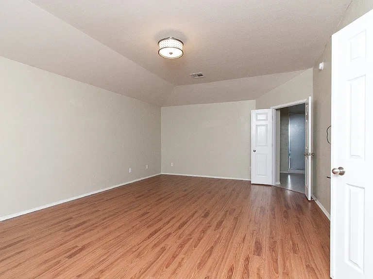 5503 Bridgewood Dr — Photo 14