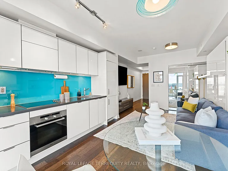 21 Widmer St #4203 — Photo 10