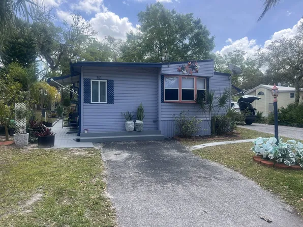 10521 Scenic Dr #303, Pt Richey, FL 34668