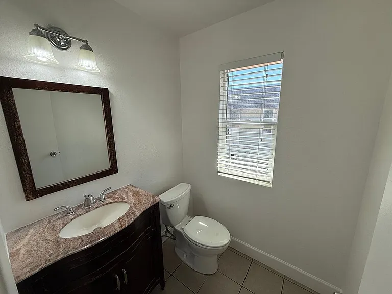 2449 Colina Ct — Photo 8