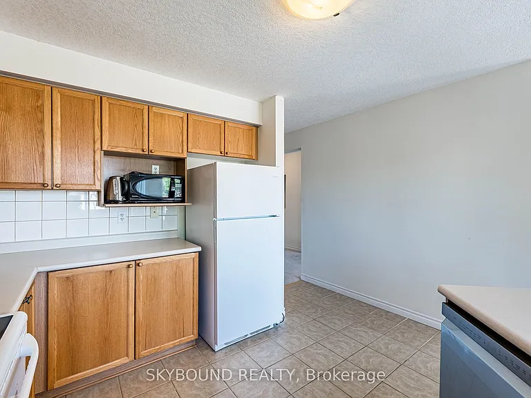 735 Karlsfeld Rd — Photo 22