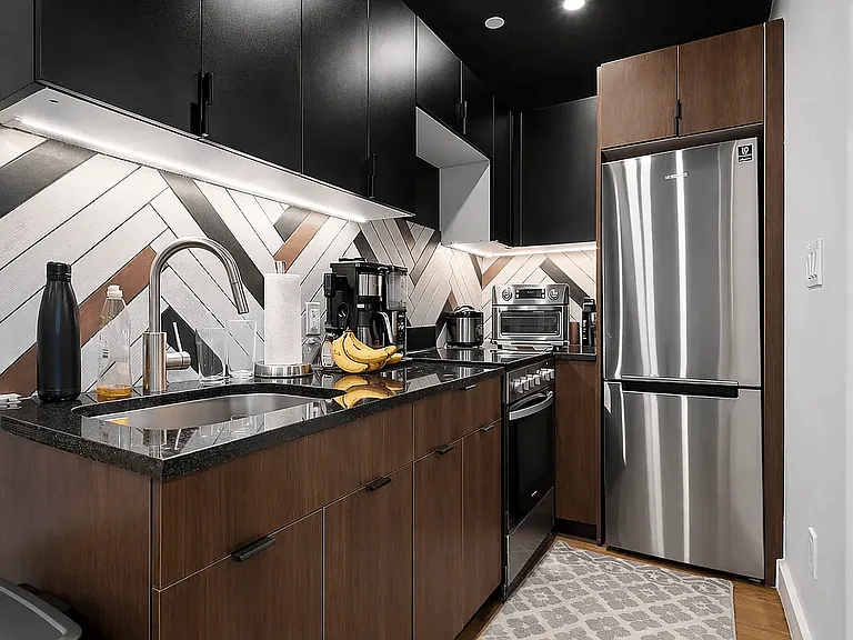 598 Myrtle Ave #5A — Photo 3