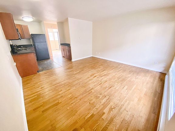 5th image of 1300 E Denny Way APT 102