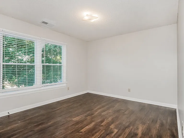 2279 Hickory Path Dr — Photo 14