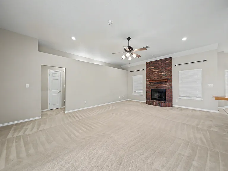 708 Bullwhip Cir — Photo 11