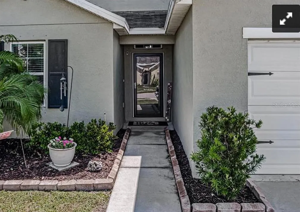 3 bed, 2.0 bath, 1538 sqft, $3,000 — Photo 2