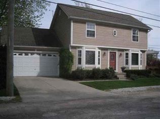 29420 Riverside Bay Ct, Harrison Township, MI 48045