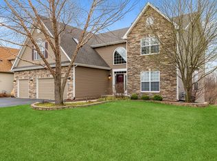 1061 Dovercliff Way, Crystal Lake, IL 60014