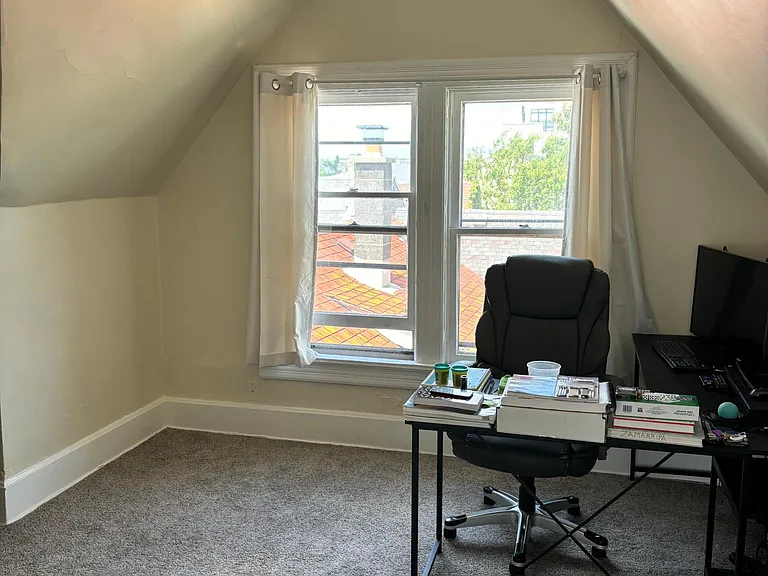 1518 N Van Buren St #301 — Photo 6