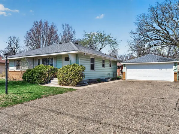 289 89th Ave NE, Blaine, MN 55434