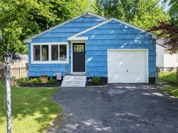 370 Chestnut St, North Syracuse, NY 13212