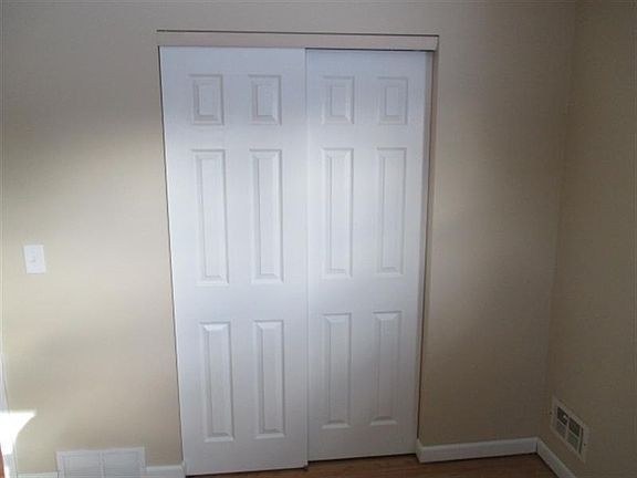 3rd image of 36 Charlene Dr