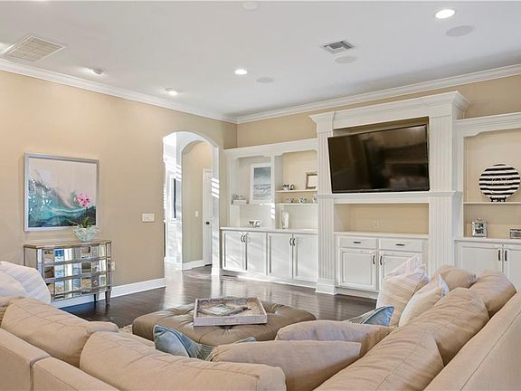 4th image of 2612 S Bryant Cir
