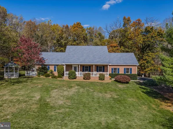 293 Miranda Ct, Martinsburg, WV 25403