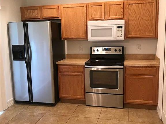 3rd image of 1023 Mark Ave S